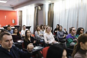 Толмачев Илья Олегович.Преображение передних зубов в прямой реставрации.Курс 7-8 декабря.